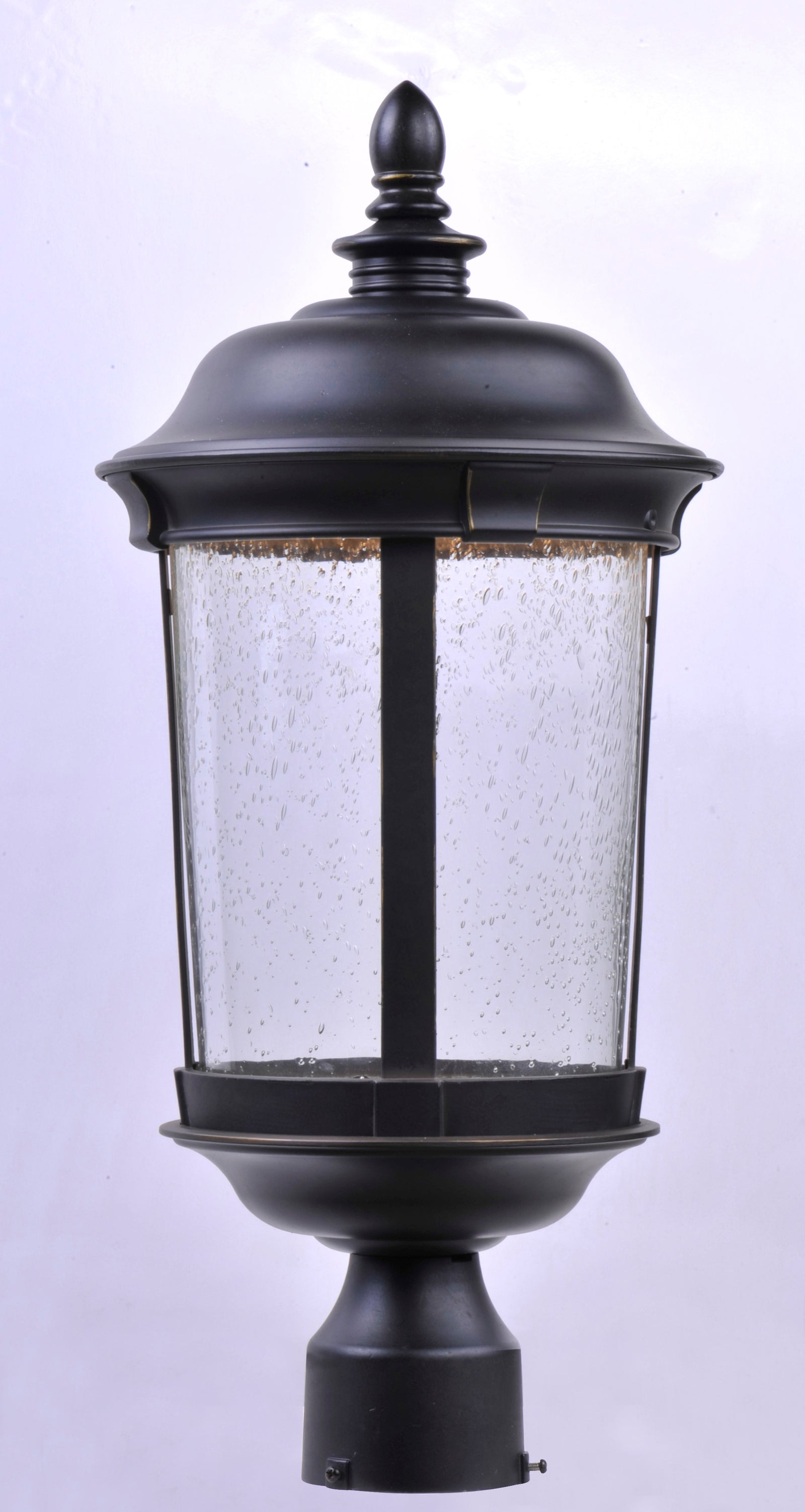utdoor Pole/Post Mount by Maxim