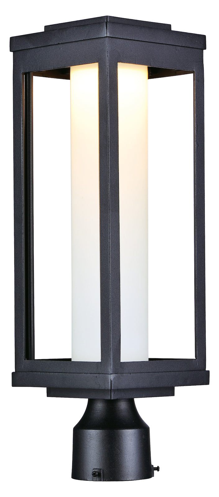 utdoor Pole/Post Mount by Maxim