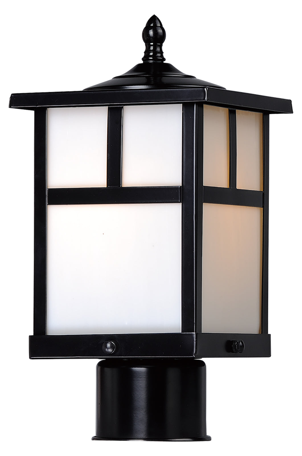 utdoor Pole/Post Mount by Maxim