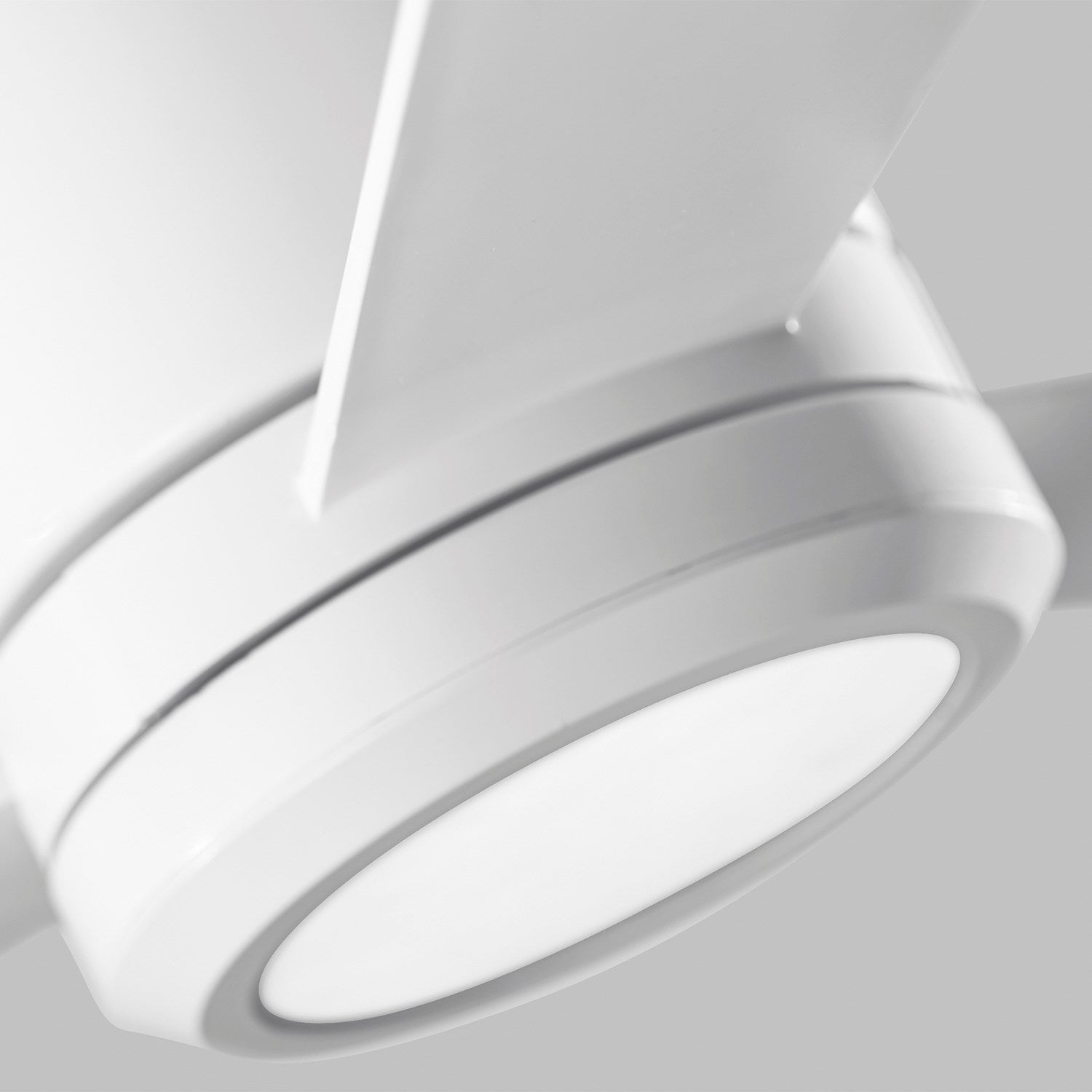 42In. Clarity Ii - Matte White