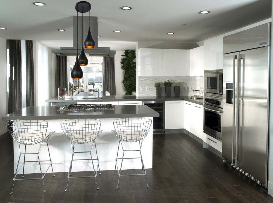 Collection Pendant D14.5in H11.5in Lt:3 Black finish