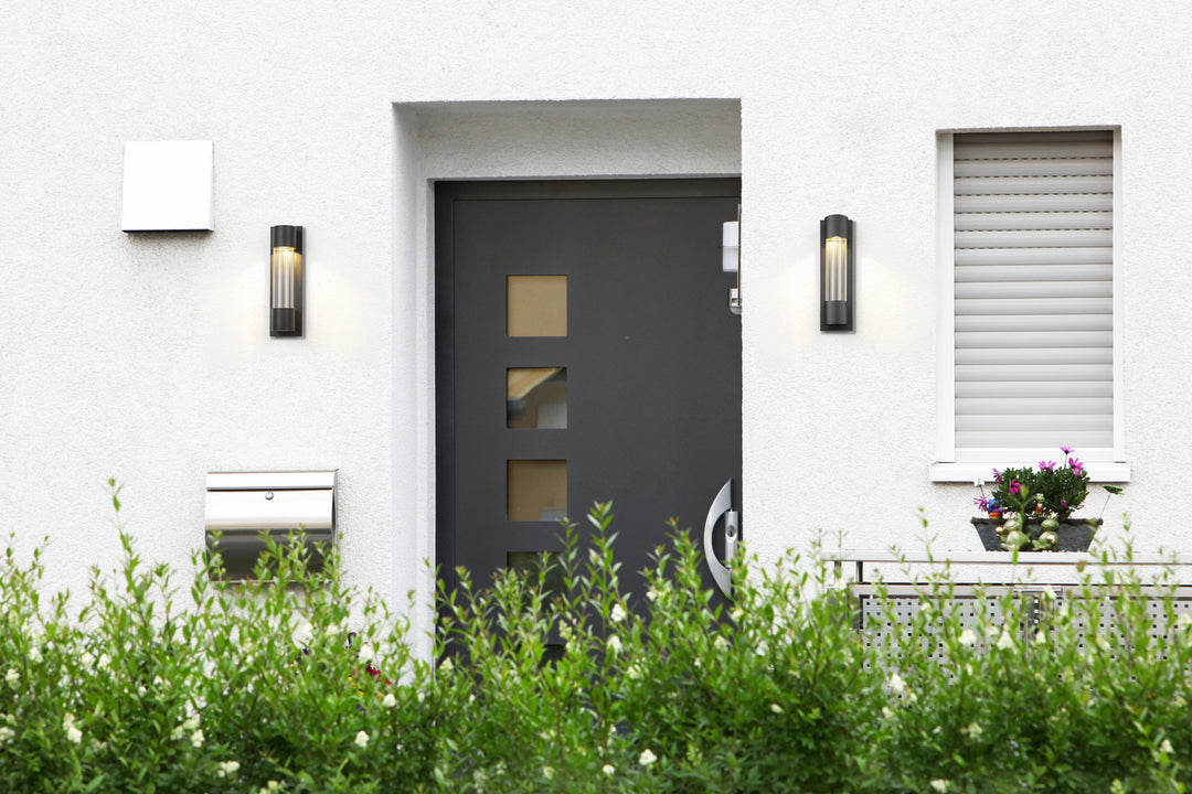 1 Light Outdoor Wall Sconce