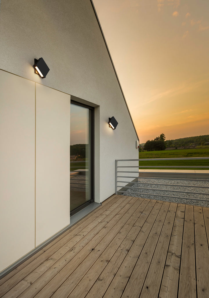 1 Light Outdoor Wall Sconce