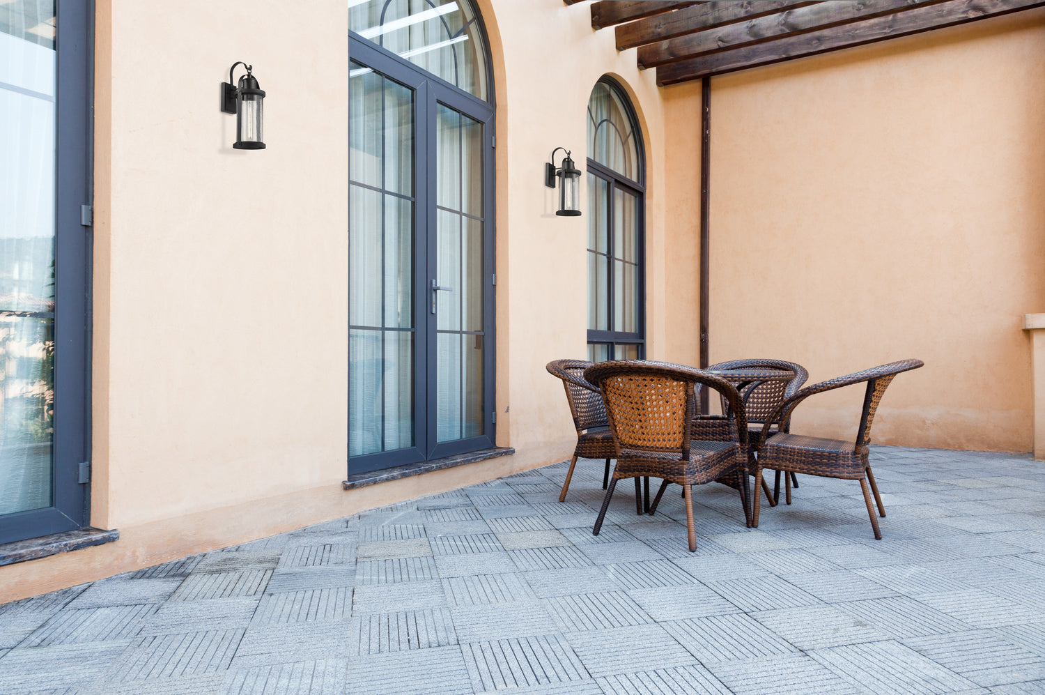 1 Light Outdoor Wall Sconce