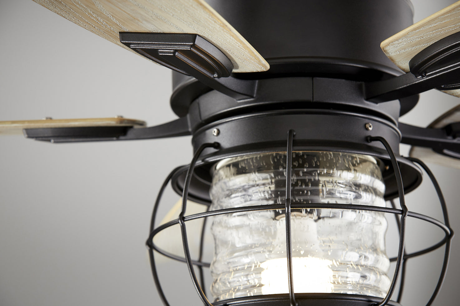 1 Light Noir Patio Fan