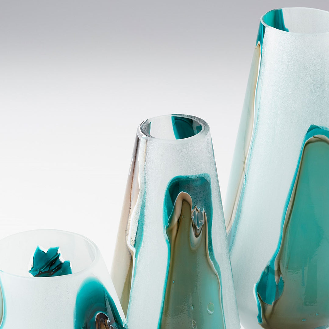 Wide Ferdinand Vase