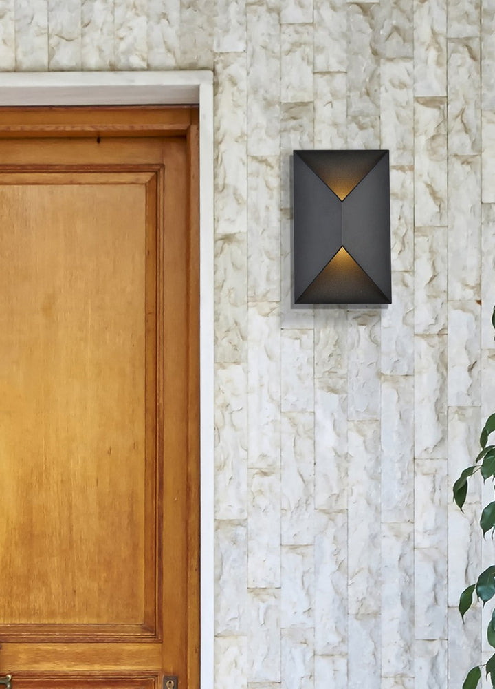 Integrated LED wall sconce  in black