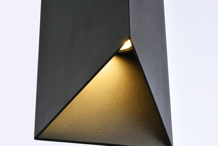 Integrated LED wall sconce  in black