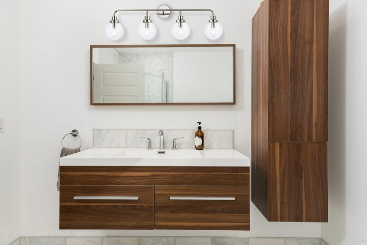 4 lights bath sconce in polished nickel with clear shade