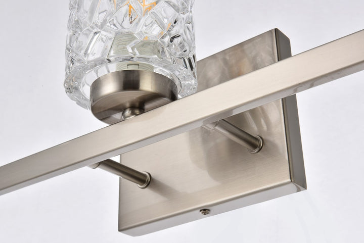 3 lights bath sconce in satin nickel with clear shade