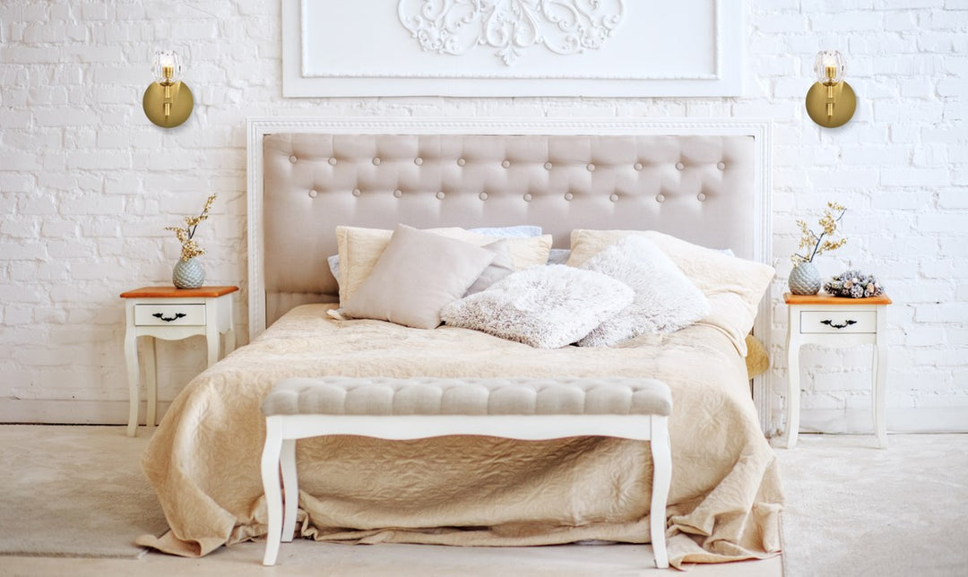 1 Light Gold Wall Sconce