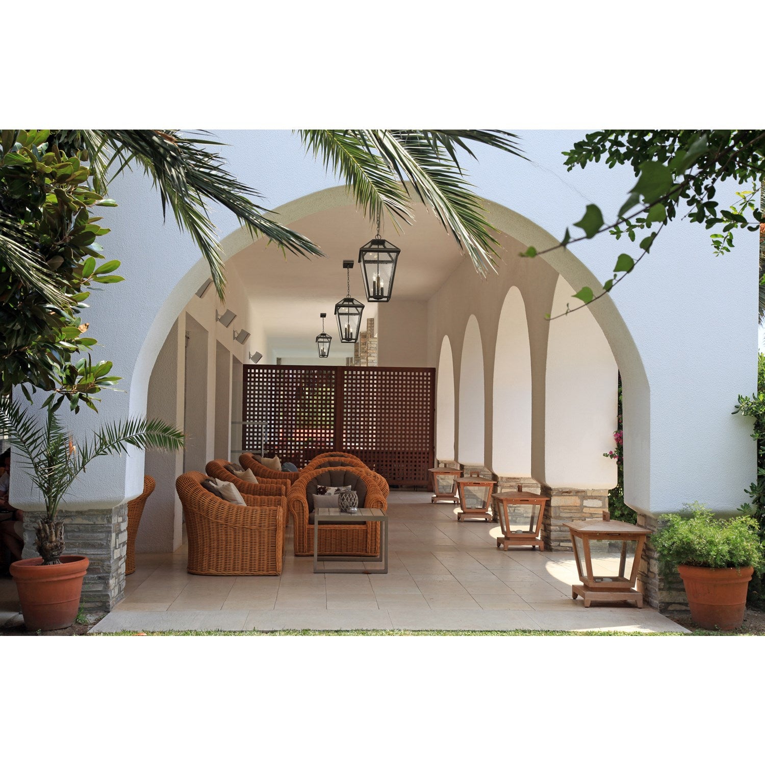 3 Light Outdoor Chain Mount Ceiling Fixture