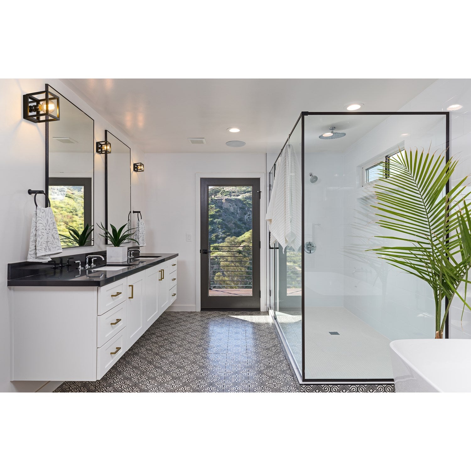 1 Light Wall Sconce