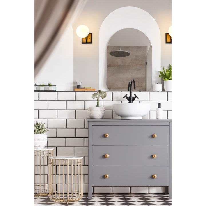 1 Light Wall Sconce
