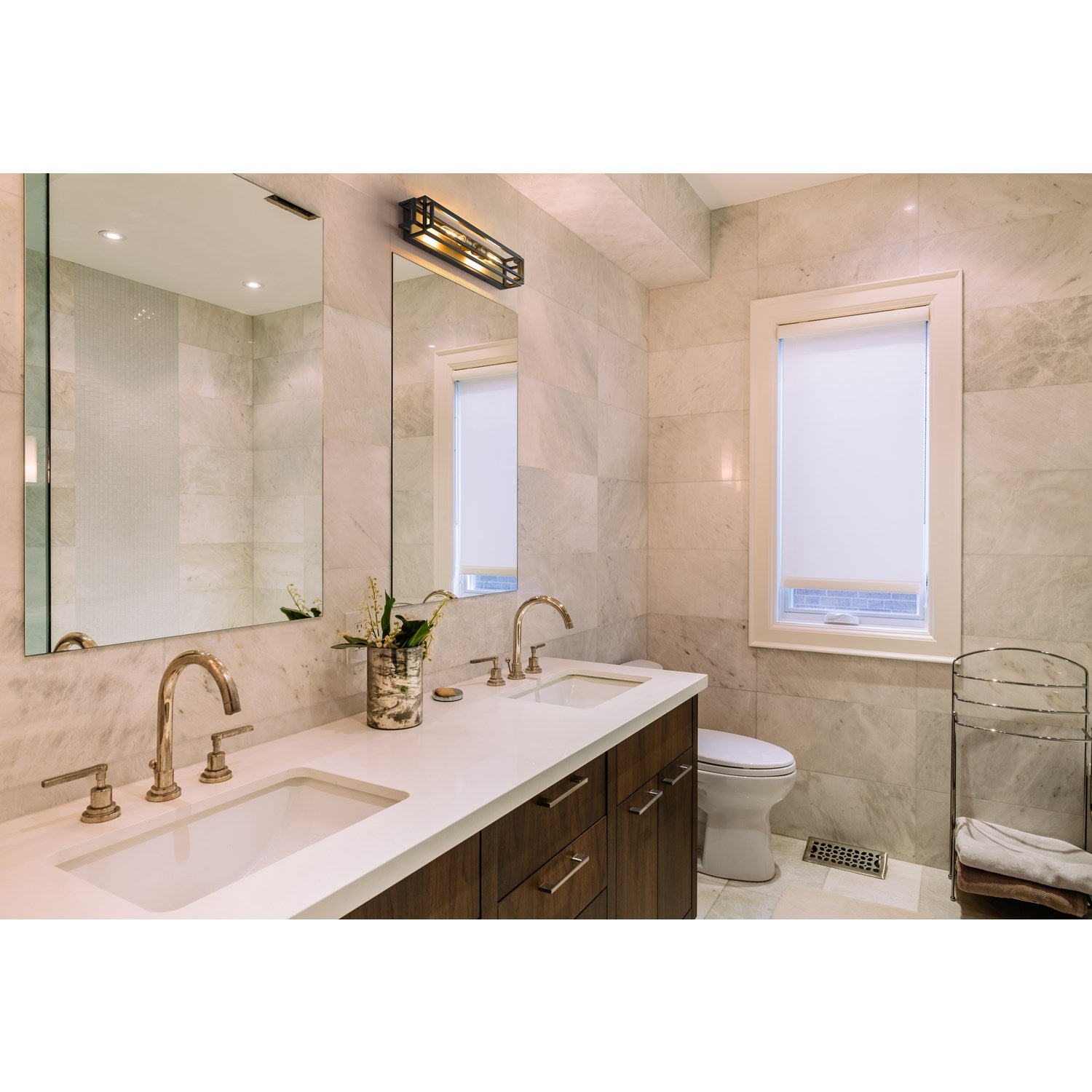 2 Light Vanity