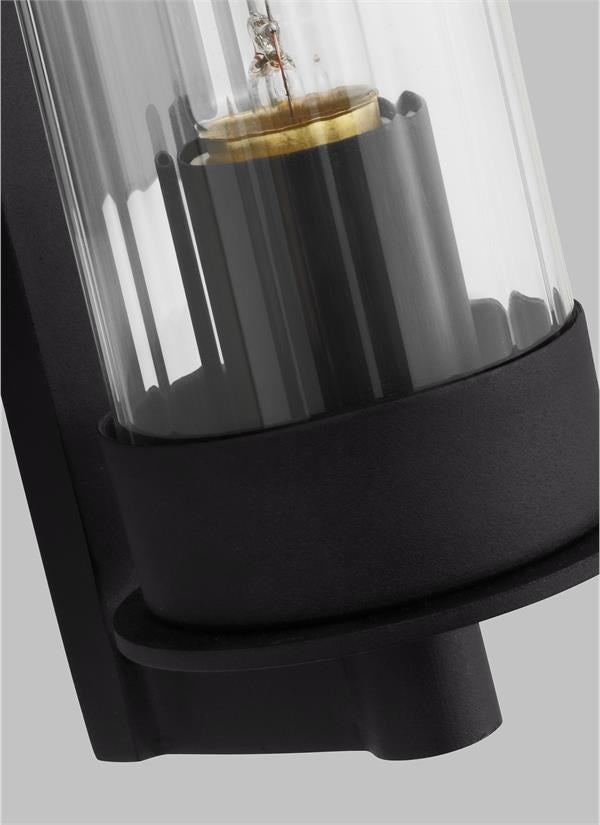 Small One Light Outdoor Wall Lantern