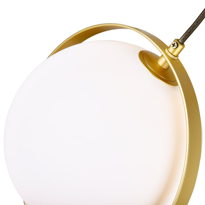 1 Light Wall Light With Brass Finish