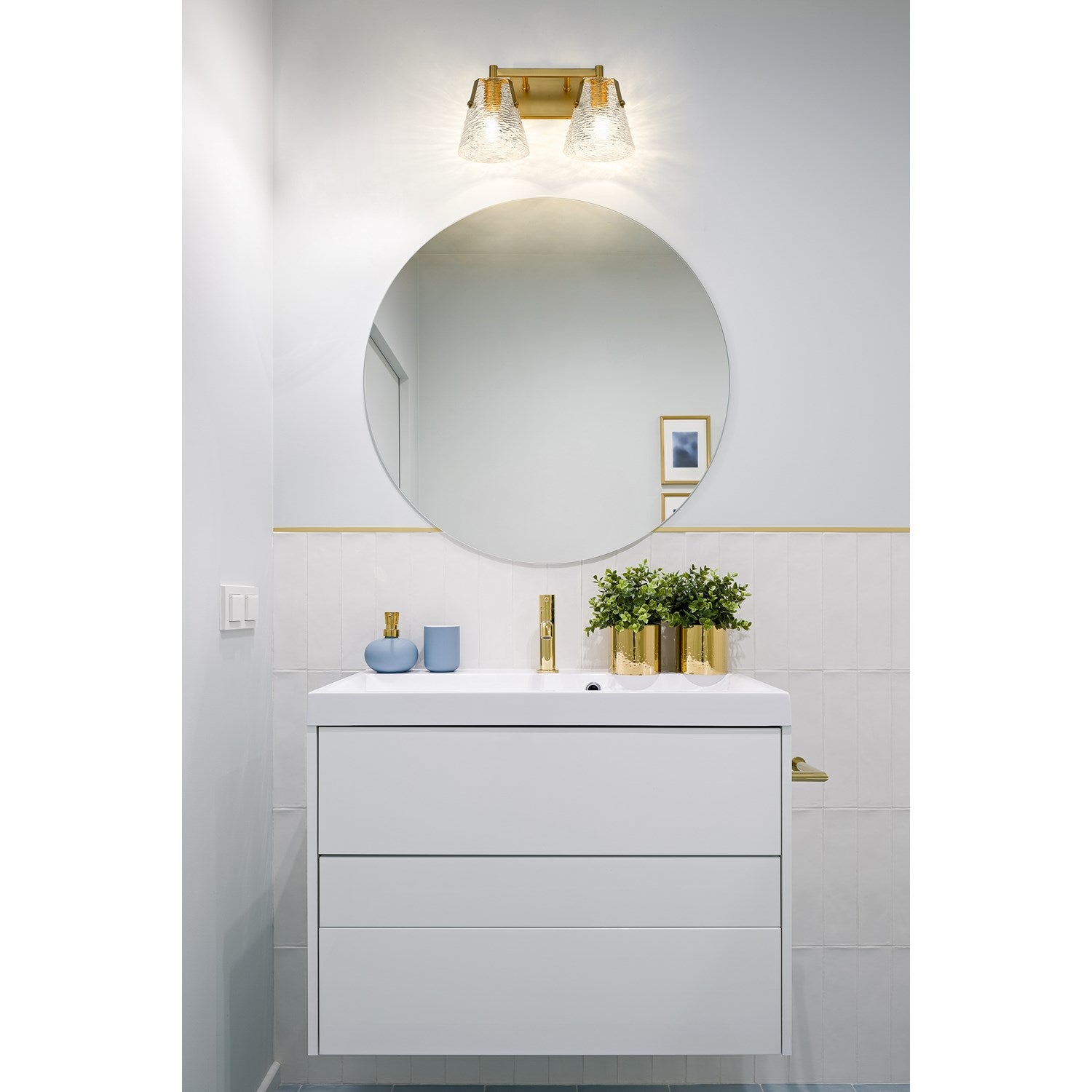 2 Light Vanity
