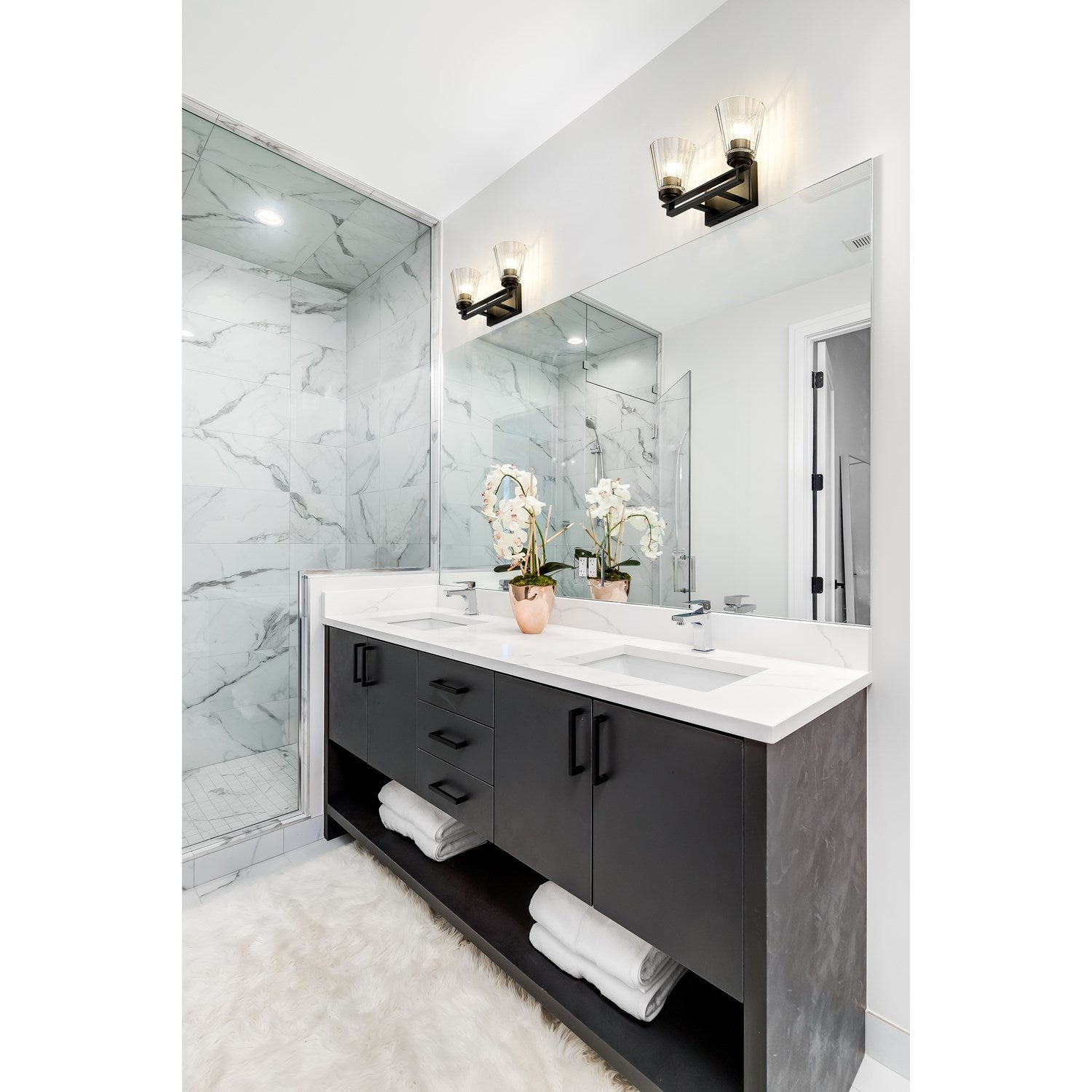 2 Light Vanity