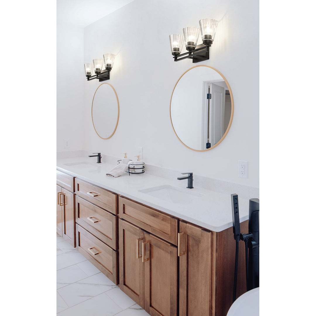 3 Light Vanity