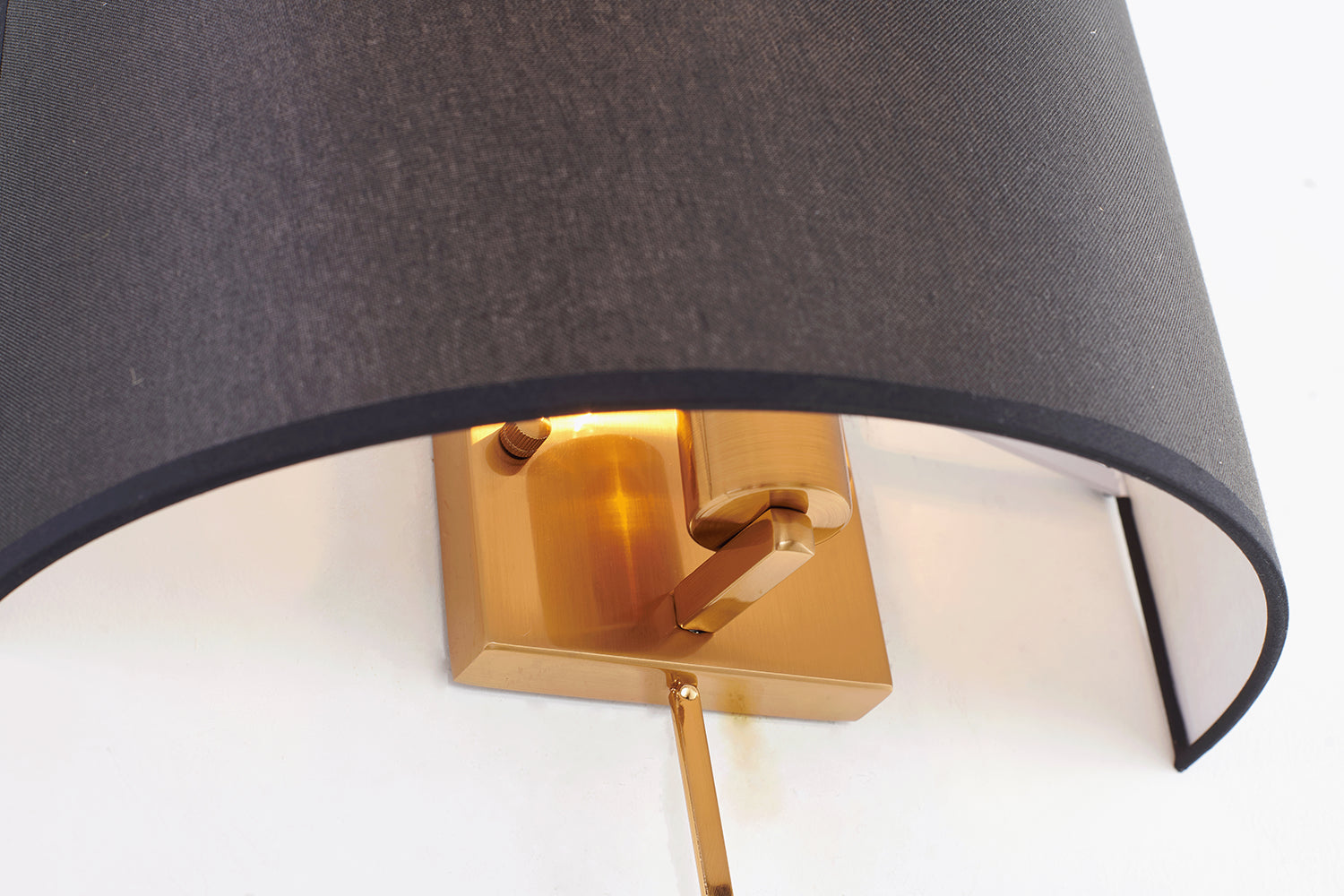 Wall Sconce In Satin Brass Finish