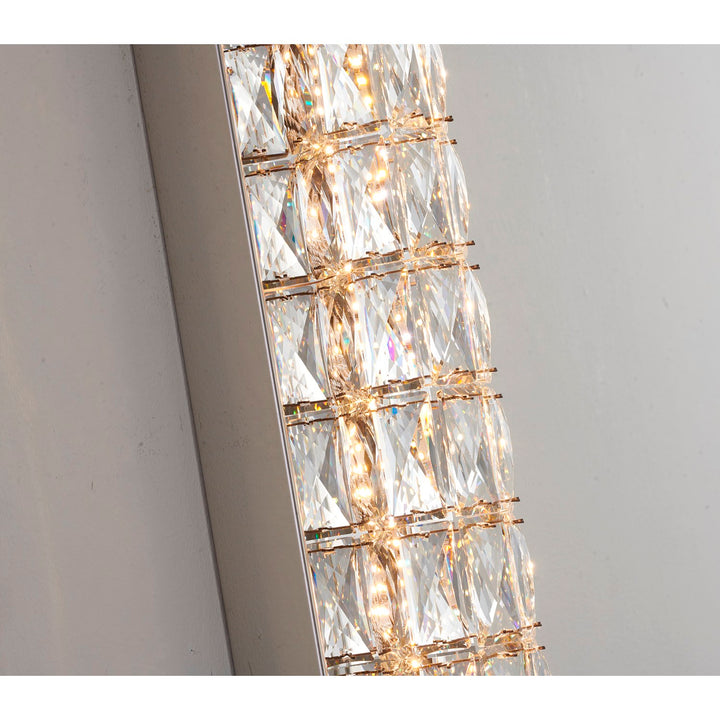 Led Wall Sconce In Chrome Finish