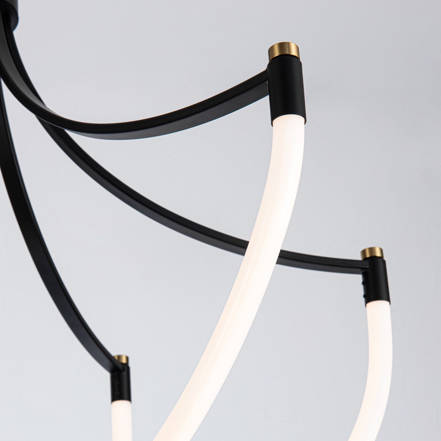Collection 3-Light Chandelier Black And Brushed Brass