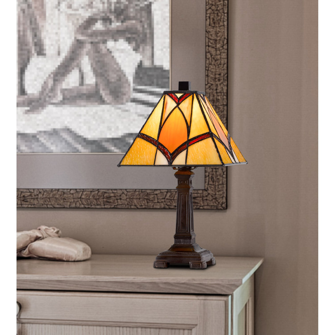 40W Metal/Resin Tiffany Accent Lamp With Inline Switch