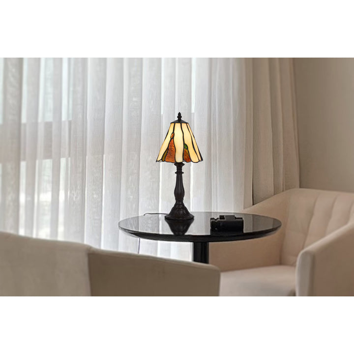 40W Metal/Resin Tiffany Accent Lamp With Inline Switch