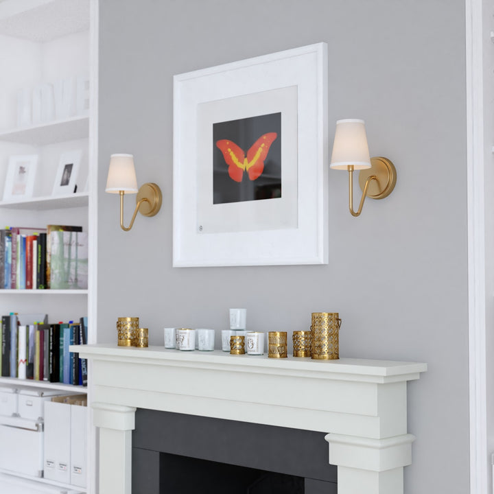 1 Light Wall Light Muted Brass