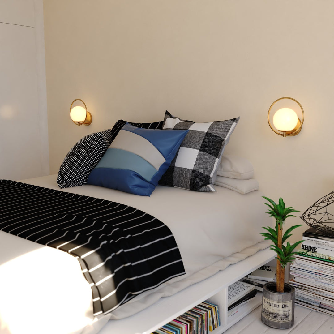 9.75-in. H 1 Light Wall Light Natural Brass