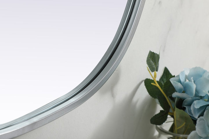 Metal Frame Oval Mirror 20X30 Inch In Silver
