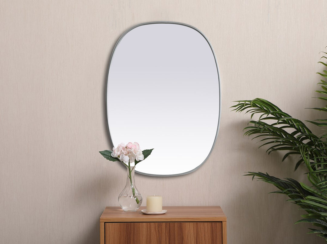 Metal Frame Oval Mirror 30X40 Inch In Silver