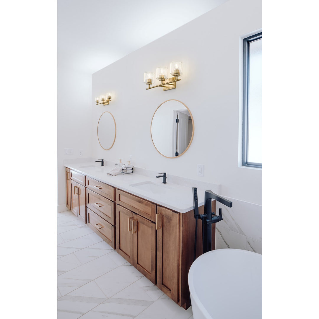 3 Light Vanity