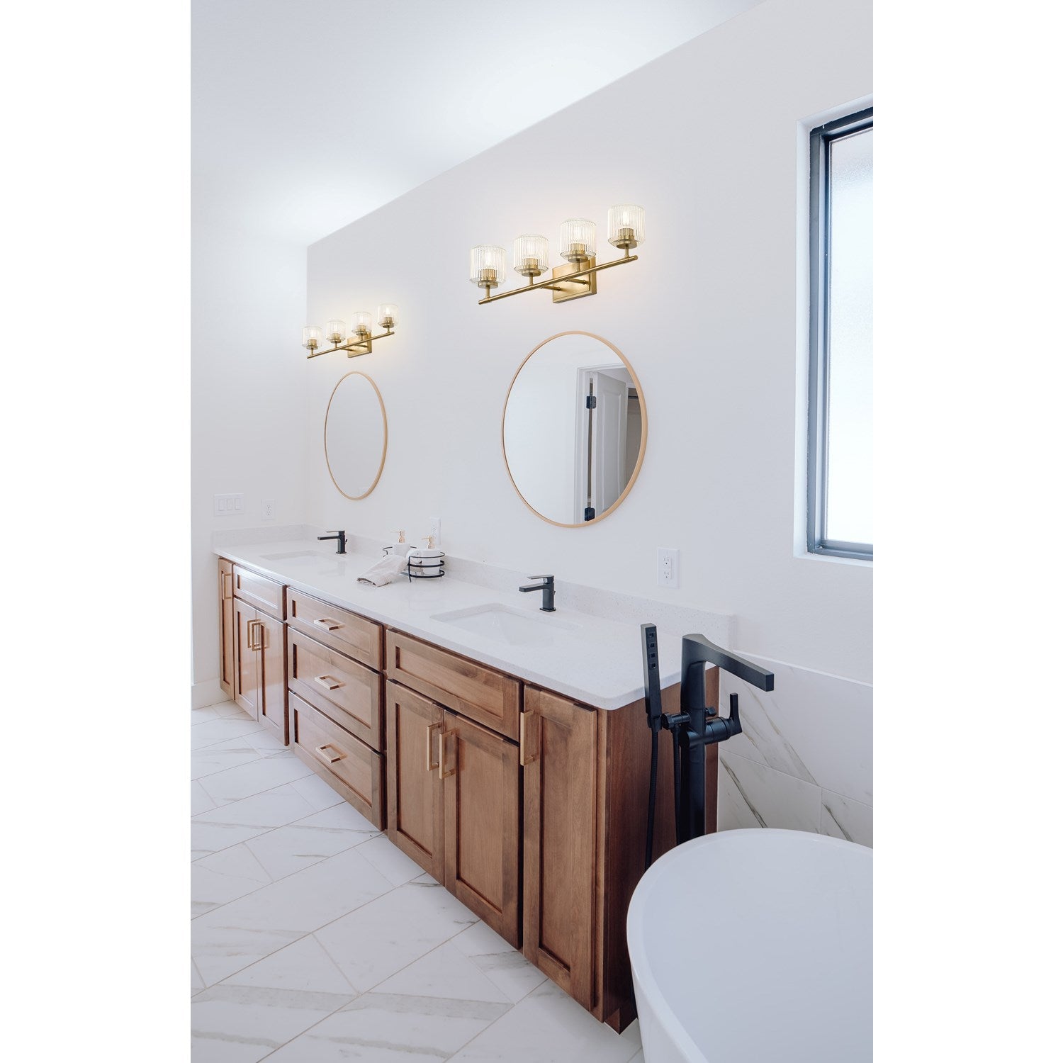 4 Light Vanity