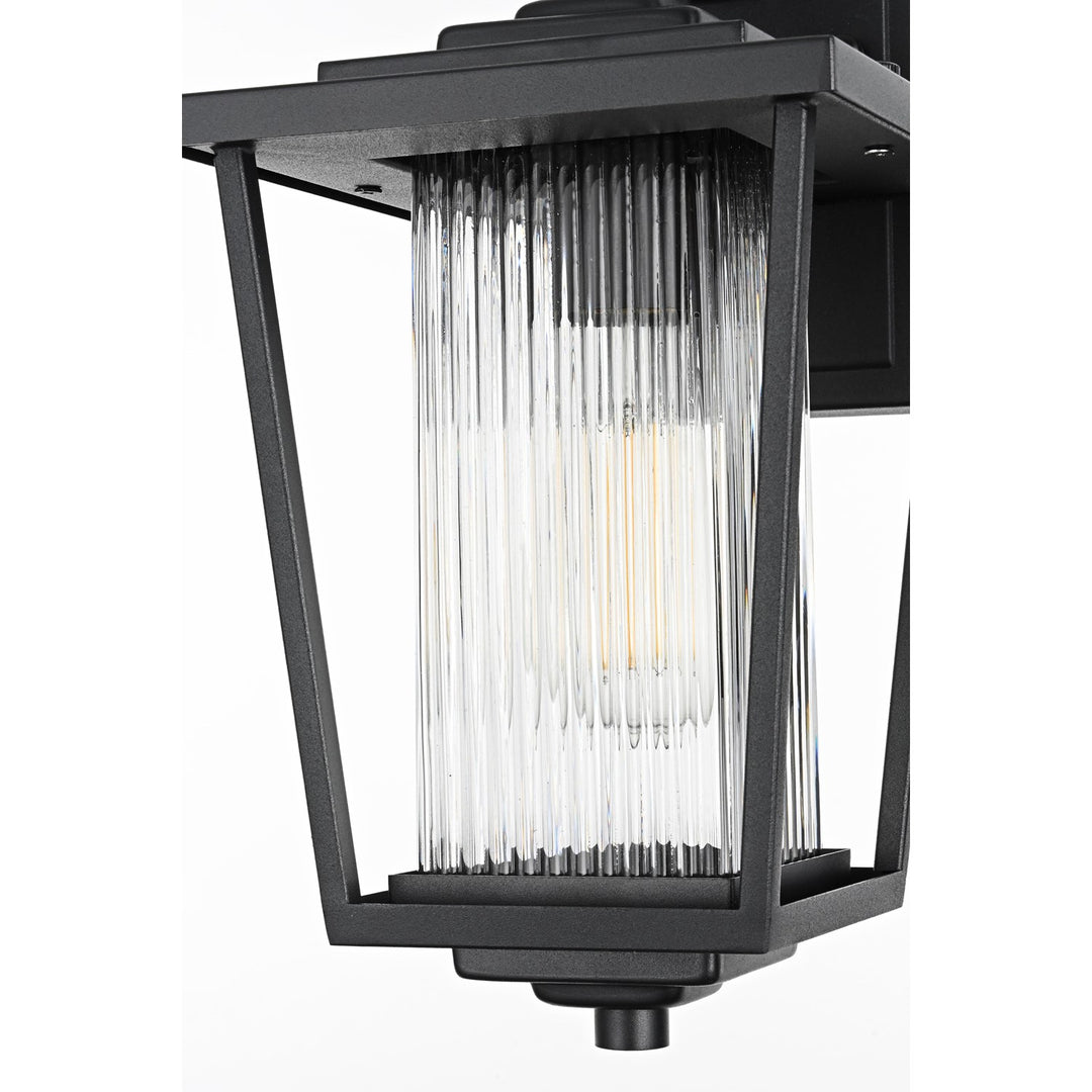 6.5 Inch Outdoor Wall Sconce in Black