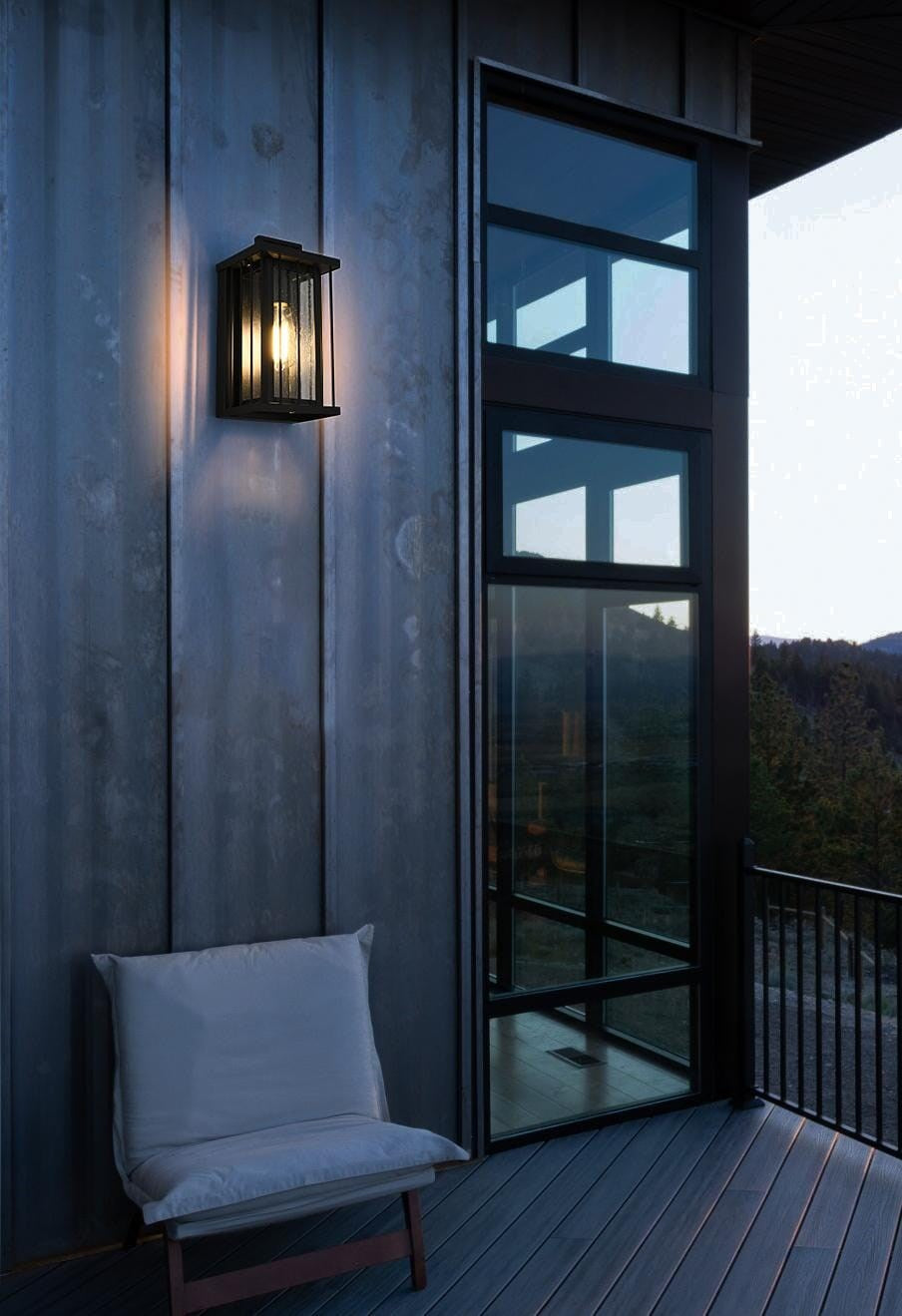 6.5 Inch Outdoor Wall Sconce in Black