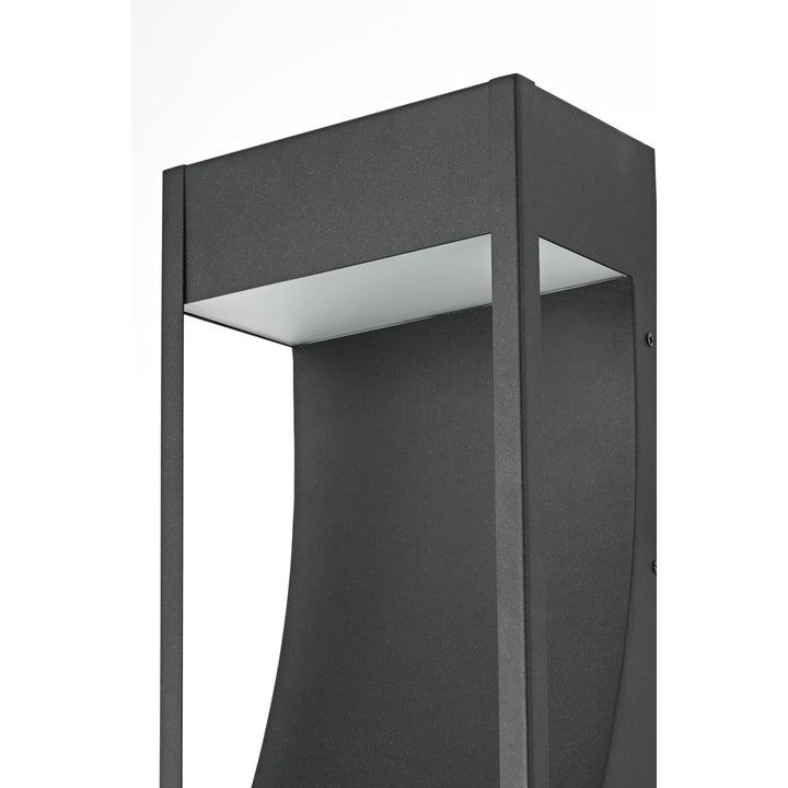 7.5 Inch Outdoor Wall Sconce In Black
