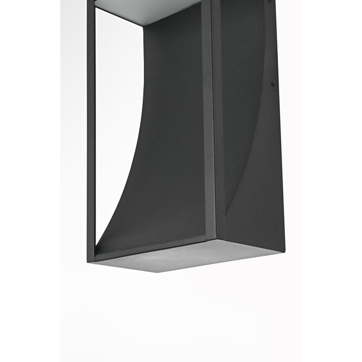 7.5 Inch Outdoor Wall Sconce In Black