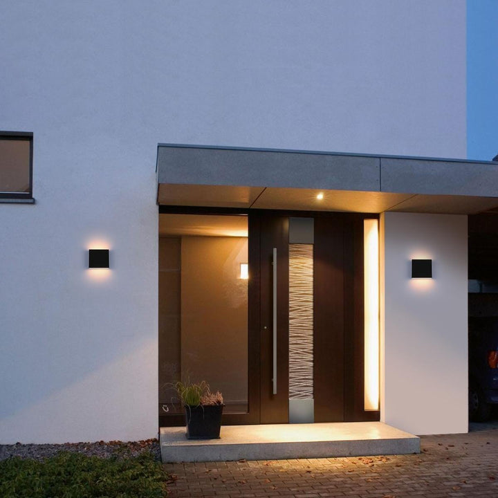 5.5 Inch Outdoor Wall Sconce In Black