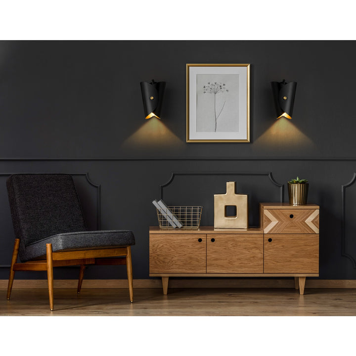 1 Light Wall Sconce
