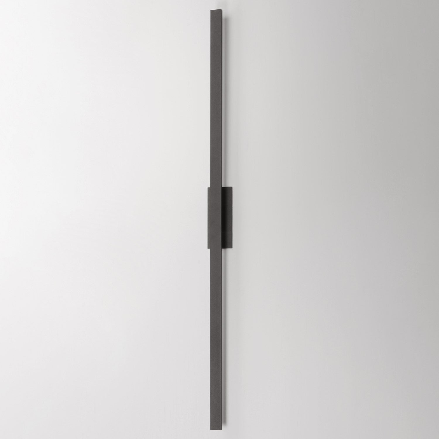 Alumilux: Line 5Cct 96" Led Outdoor Wall Sconce