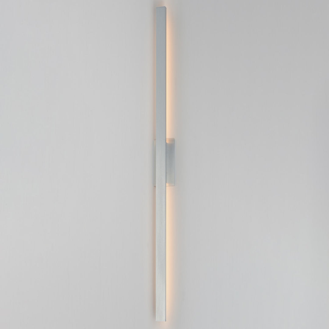 Alumilux: Line 5Cct 96" Led Outdoor Wall Sconce