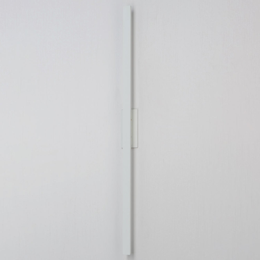 Alumilux: Line 5Cct 96" Led Outdoor Wall Sconce
