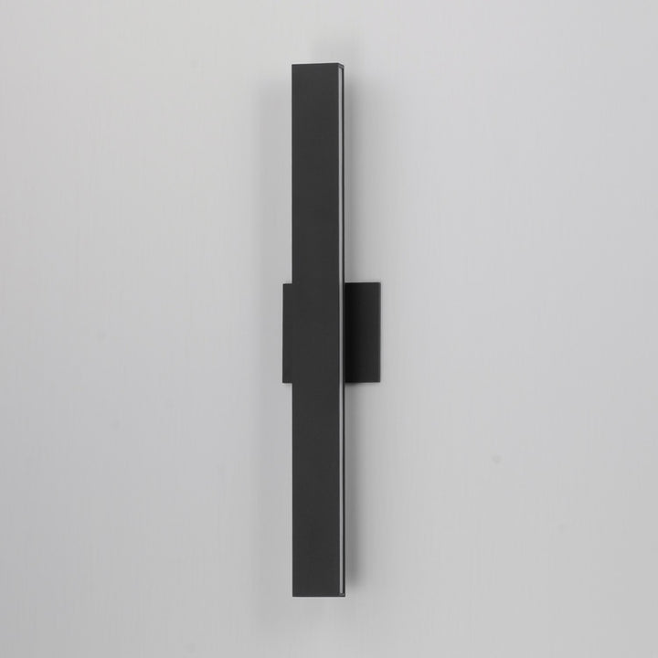 Alumilux: Sideline 24" Led Outdoor Wall Sconce