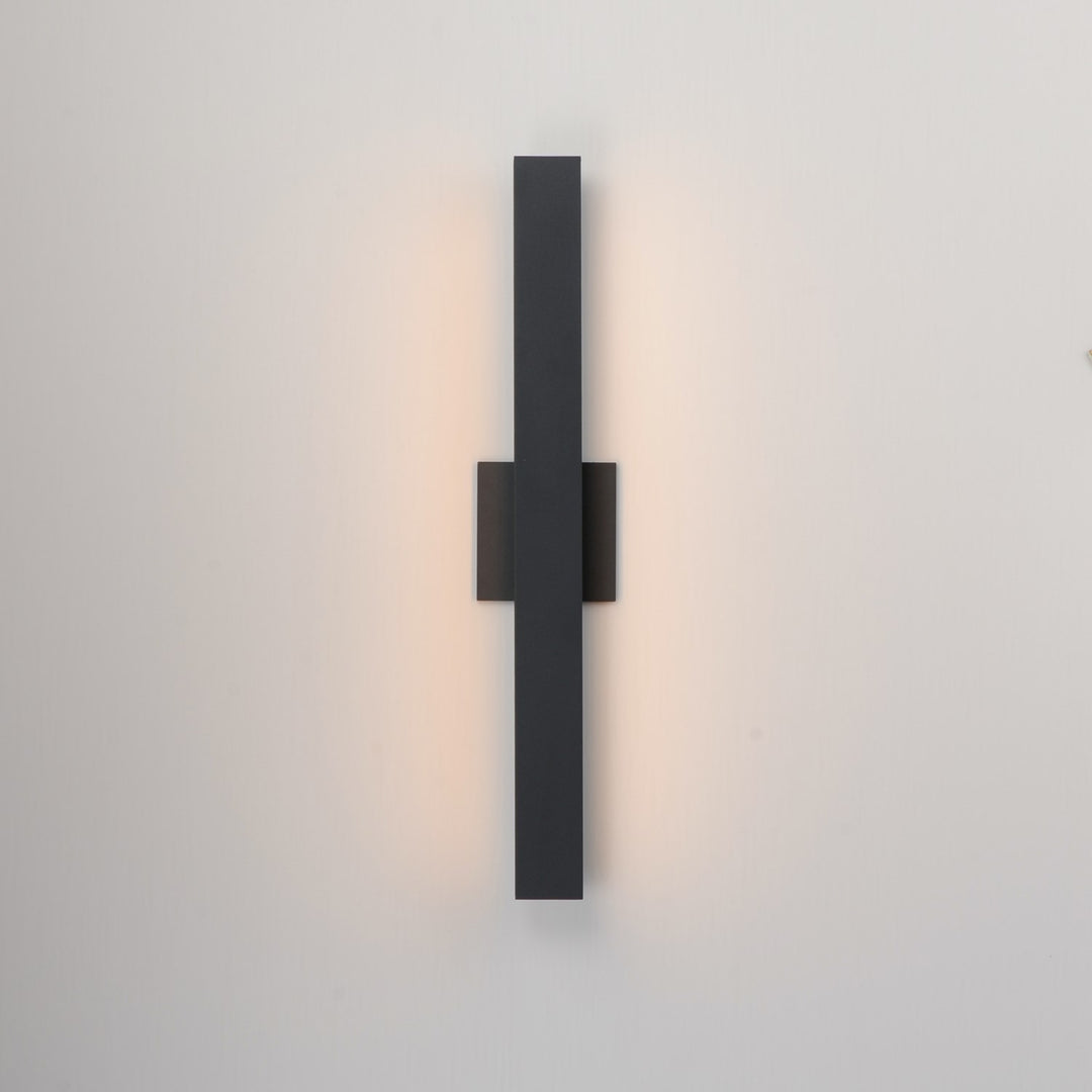 Alumilux: Sideline 24" Led Outdoor Wall Sconce