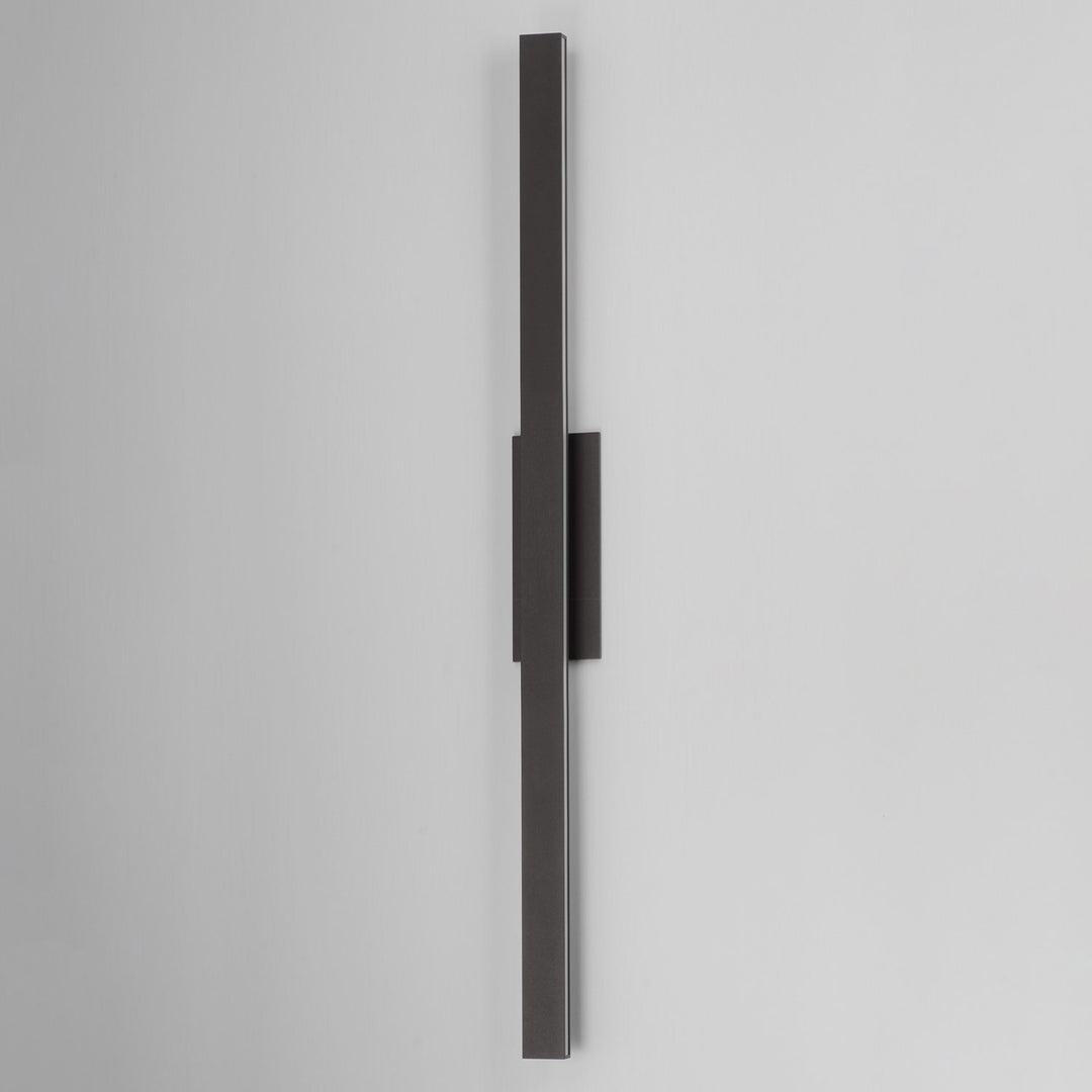 Alumilux: Sideline 51" Led Outdoor Wall Sconce