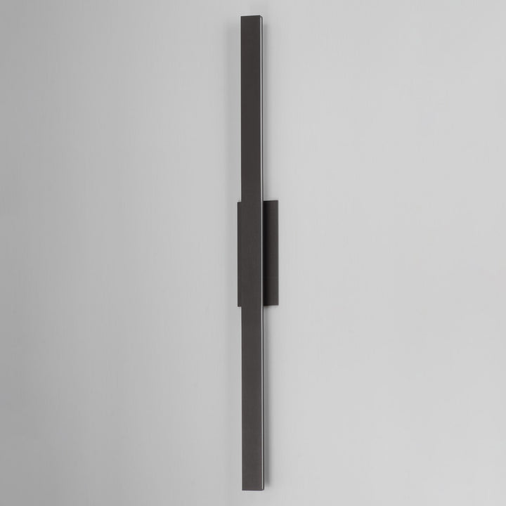 Alumilux: Sideline 51" Led Outdoor Wall Sconce