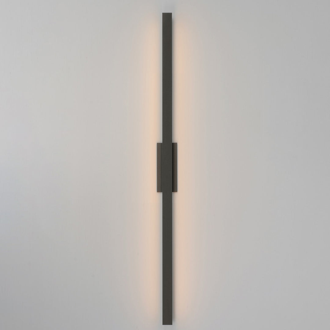 Alumilux: Sideline 96" Led Outdoor Wall Sconce