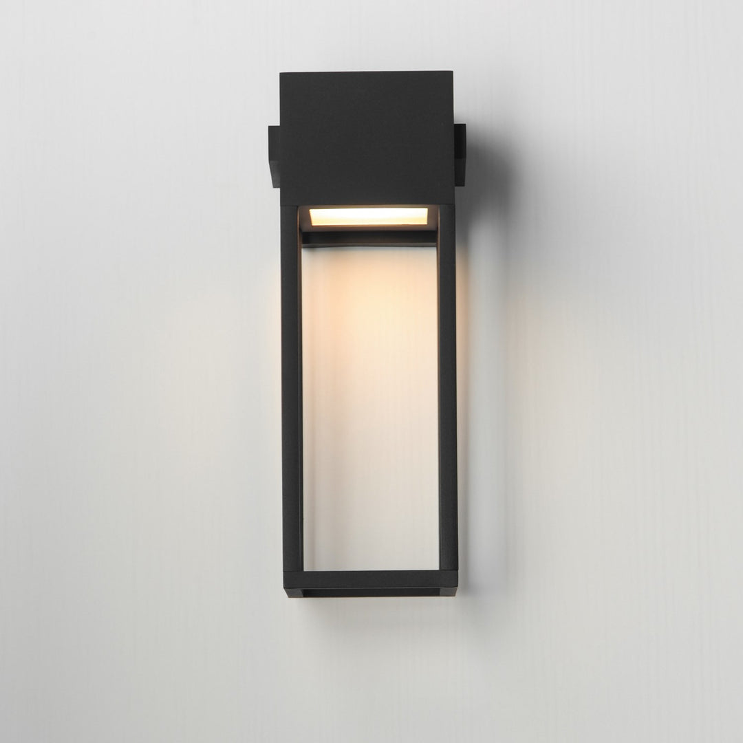 Strand Vx 18" Outdoor Led Wall Sconce